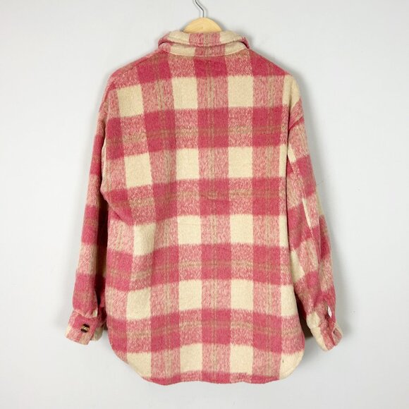 Pink Checkered Fuzzy Shirt Shacket Preppy Cozy Size Large Women's - Picture 3 of 5